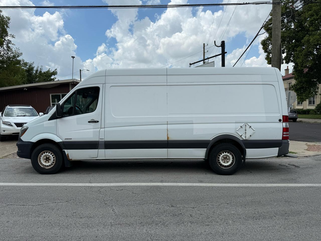 Mercedes-Benz Sprinter 2500 High Roof Cargo 4cyl 170WB 2014