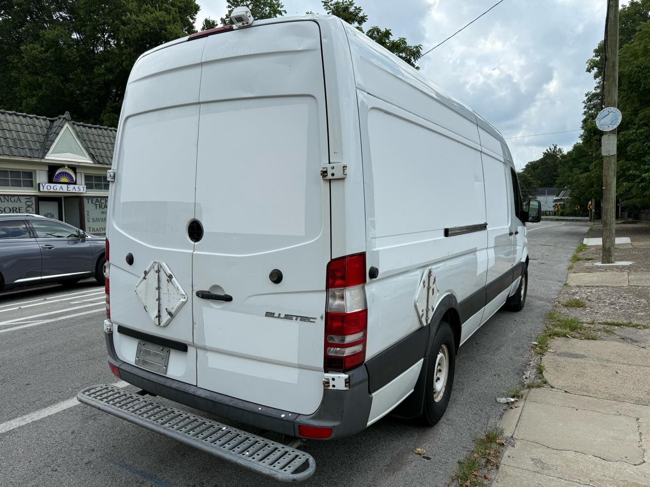 Mercedes-Benz Sprinter 2500 High Roof Cargo 4cyl 170WB 2014