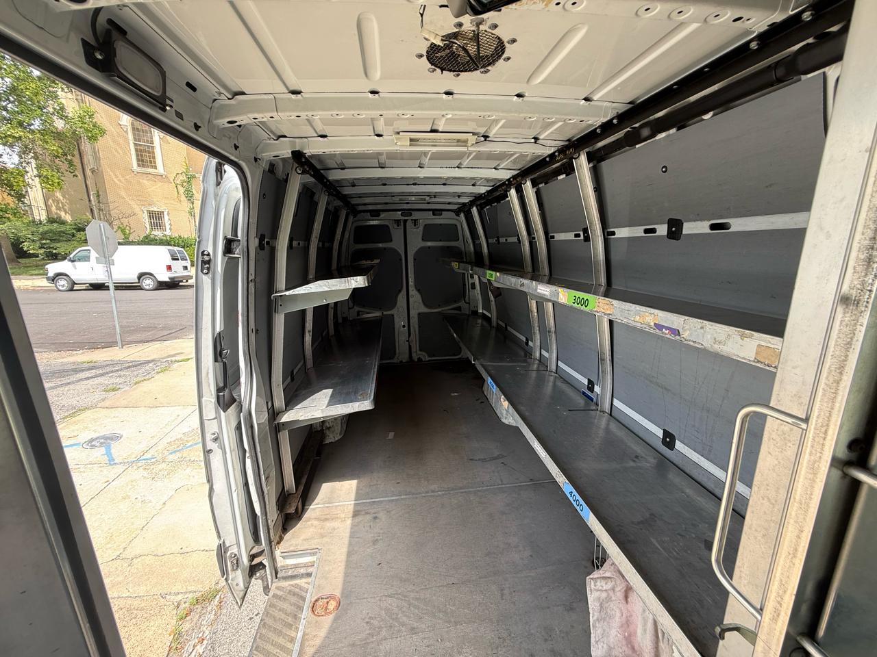 Mercedes-Benz Sprinter 2500 High Roof Cargo 4cyl 170WB 2014