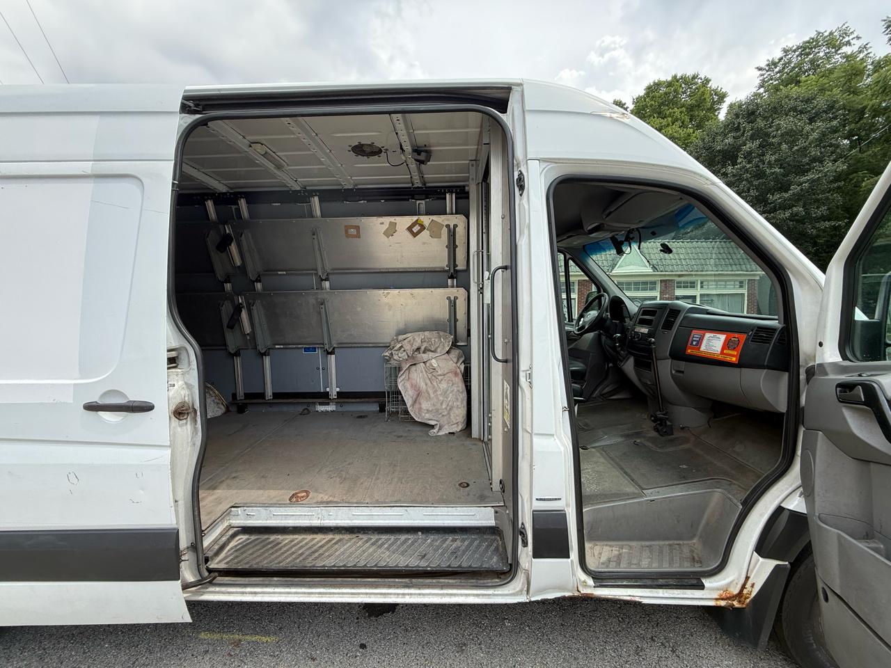Mercedes-Benz Sprinter 2500 High Roof Cargo 4cyl 170WB 2014