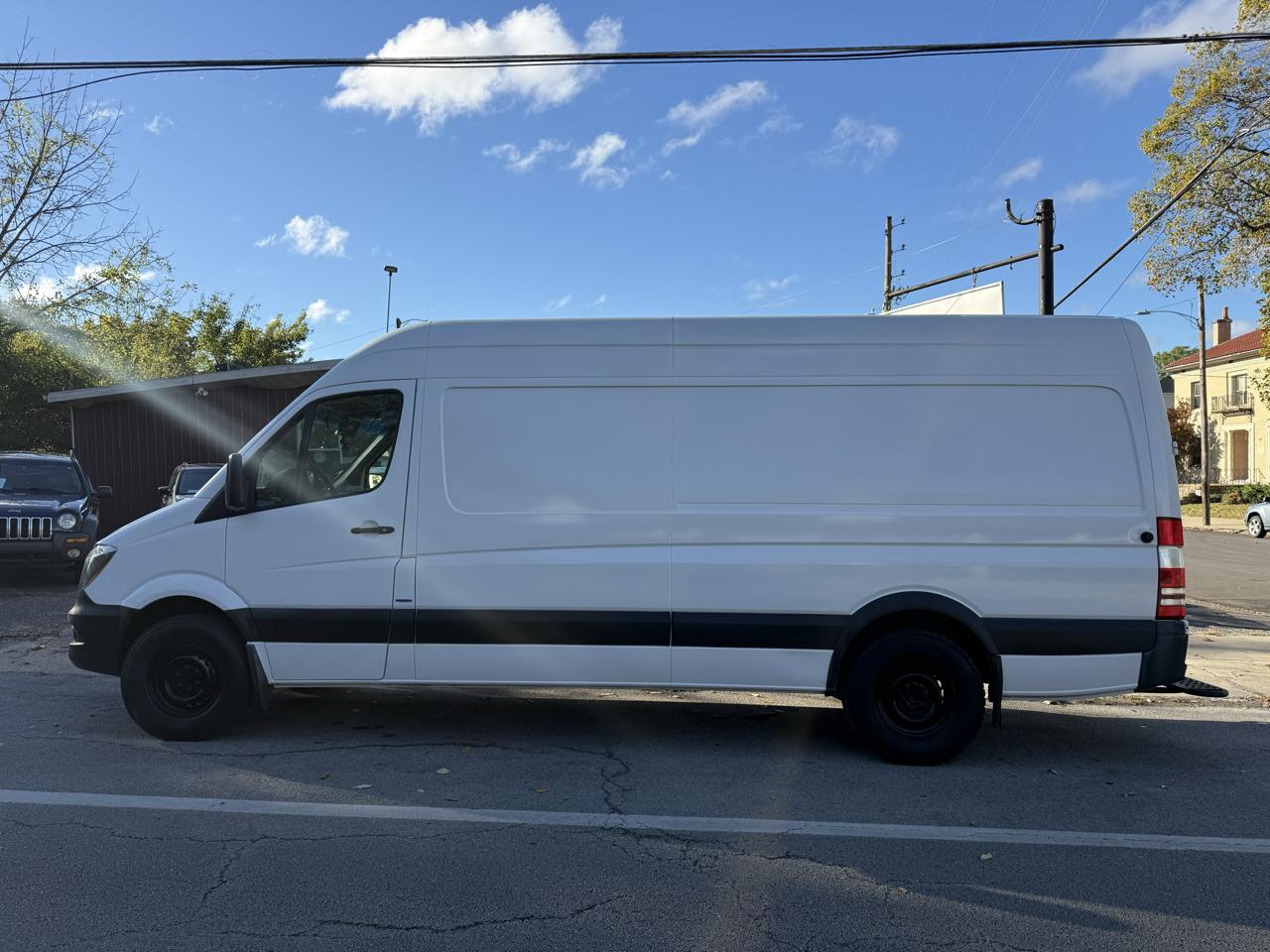 Mercedes-Benz Sprinter 2500 High Roof Cargo 4cyl 170WB 2014