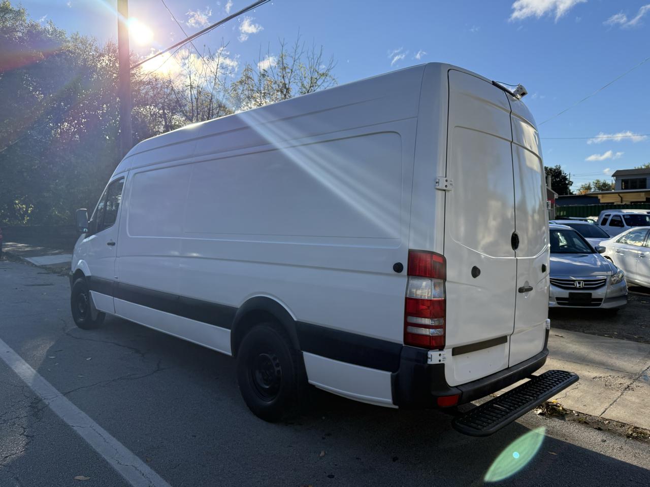 Mercedes-Benz Sprinter 2500 High Roof Cargo 4cyl 170WB 2014