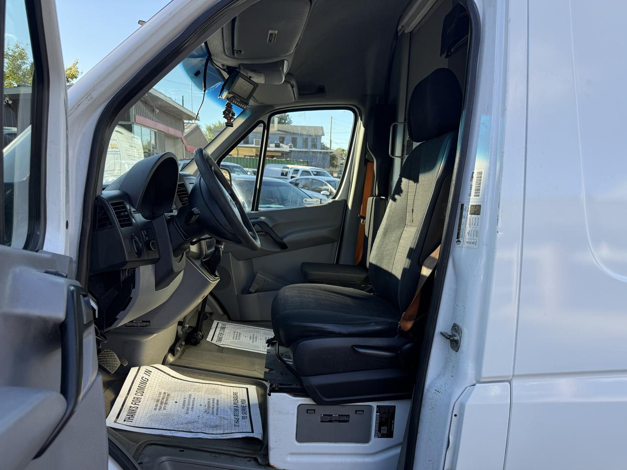 Mercedes-Benz Sprinter 2500 High Roof Cargo 4cyl 170WB 2014