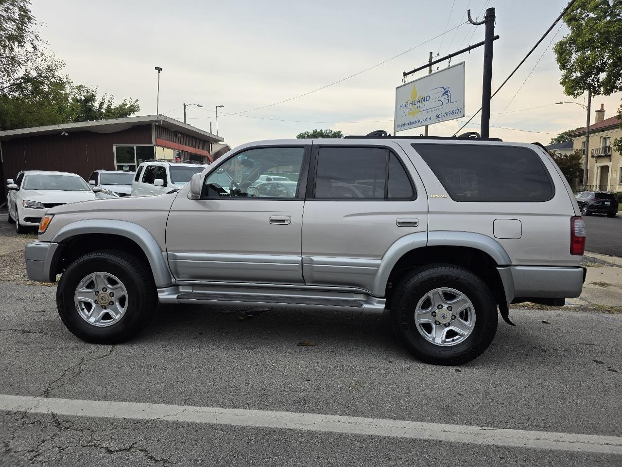 Toyota 4Runner Limited 4WD 1999