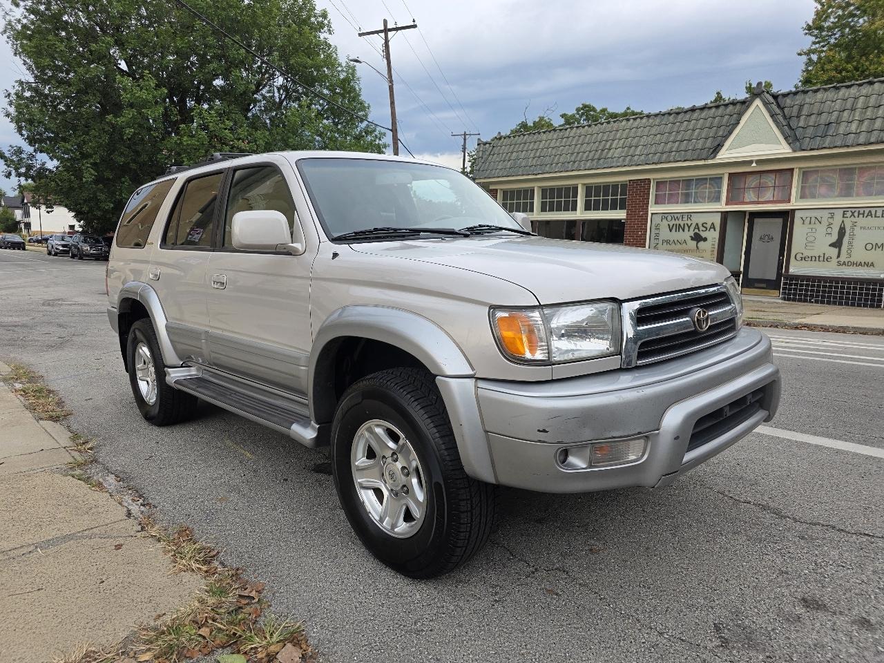 Toyota 4Runner Limited 4WD 1999