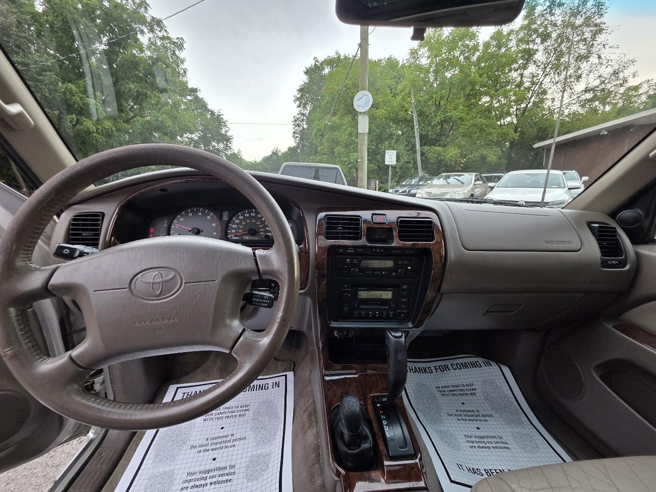 Toyota 4Runner Limited 4WD 1999