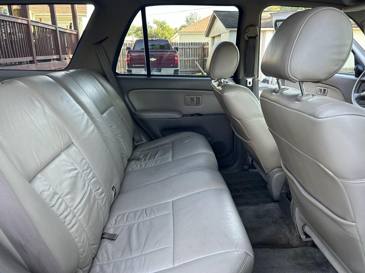Toyota 4Runner Limited 4WD 1999