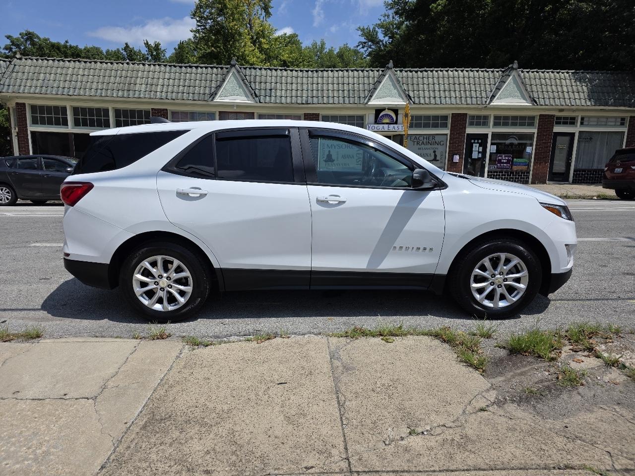 Chevrolet Equinox LS 2WD 2020