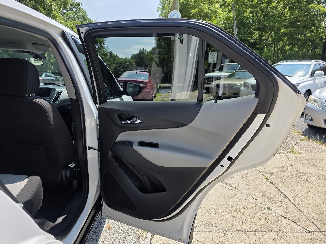 Chevrolet Equinox LS 2WD 2020