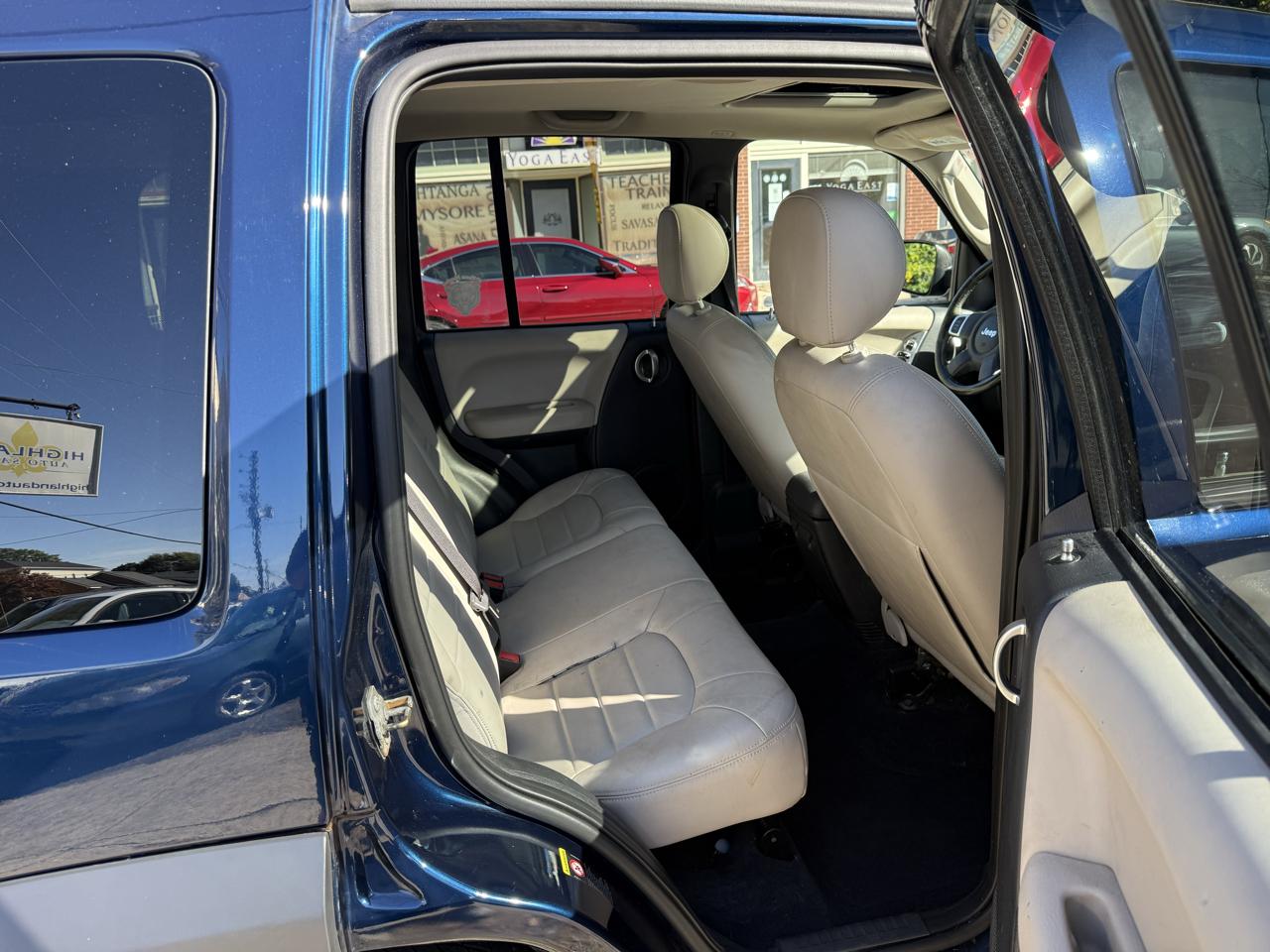 Jeep Liberty Limited 4WD 2004