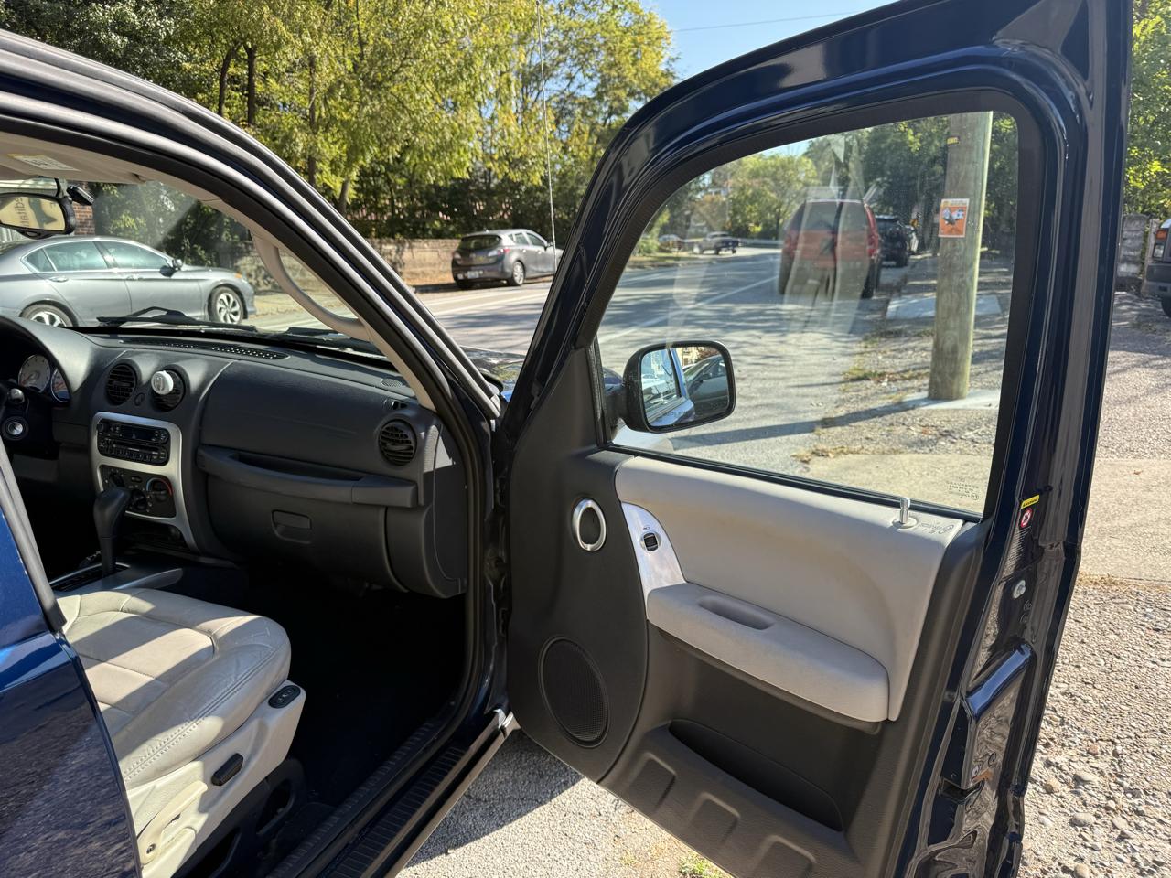 Jeep Liberty Limited 4WD 2004