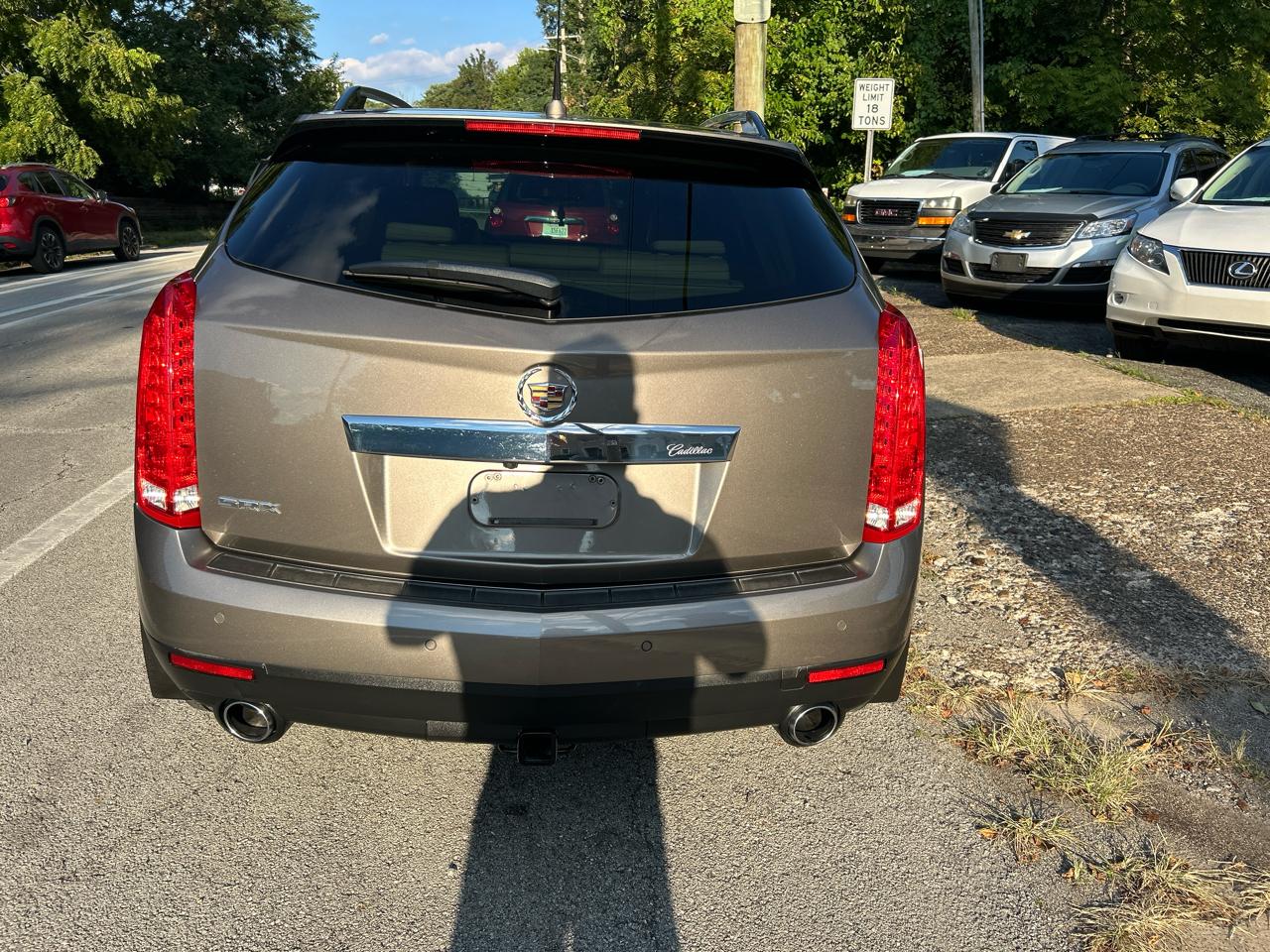 Cadillac SRX Luxury Collection 2011