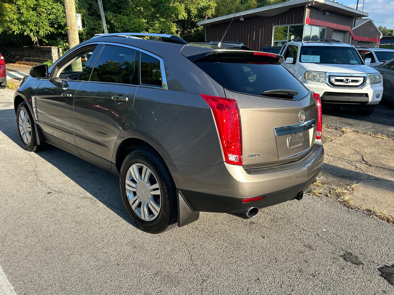 Cadillac SRX Luxury Collection 2011