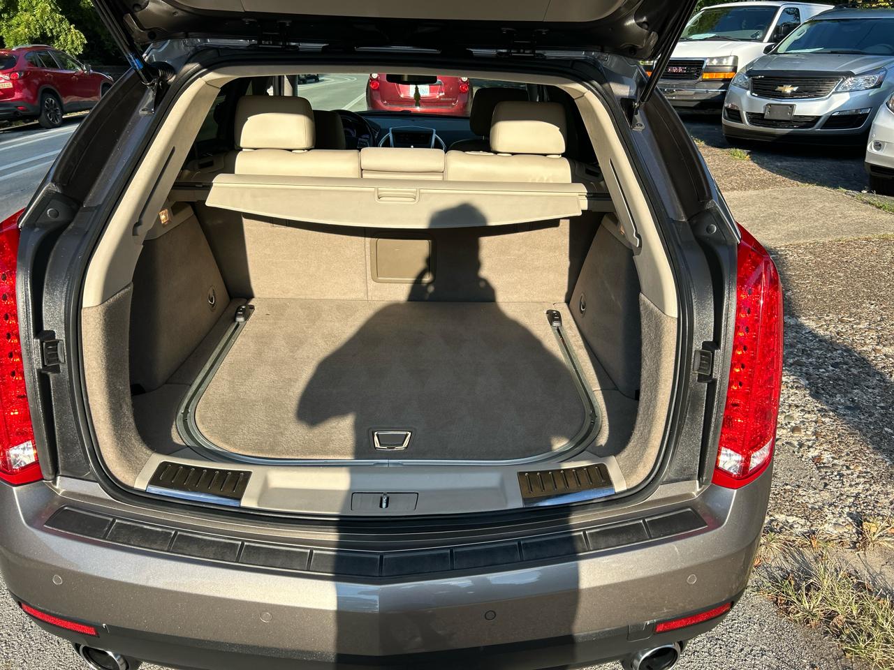 Cadillac SRX Luxury Collection 2011
