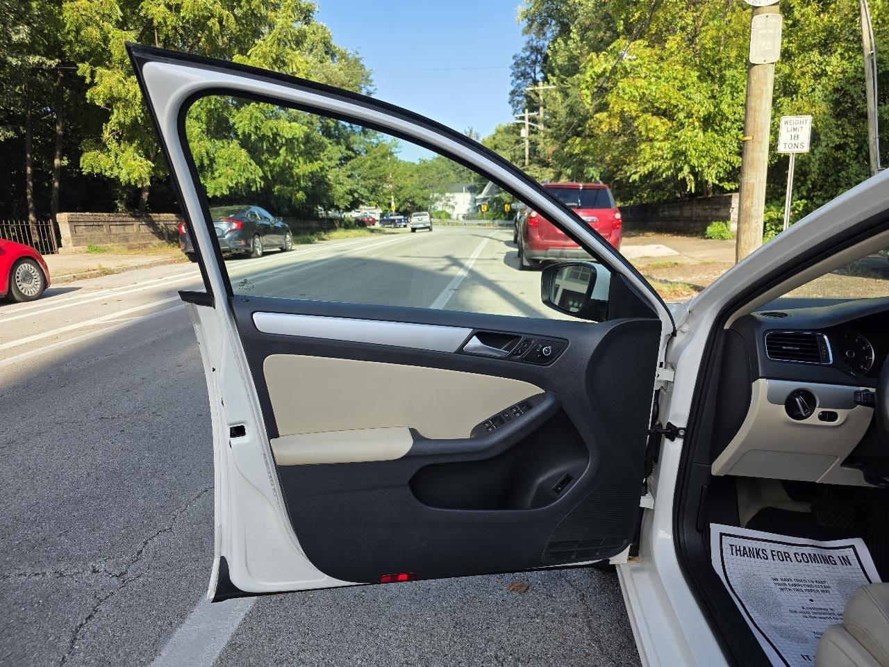 Volkswagen Jetta SE 2013