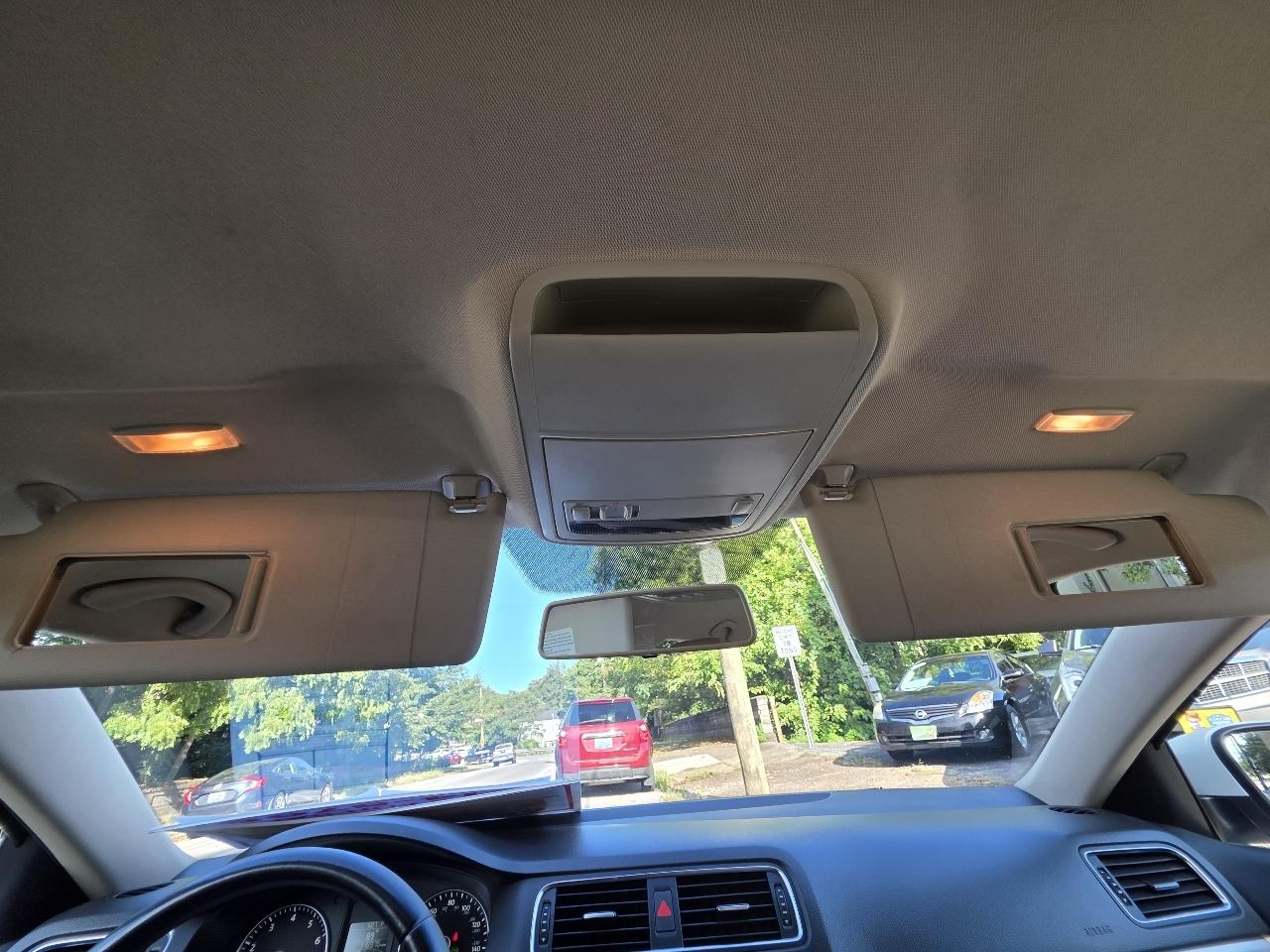 Volkswagen Jetta SE 2013