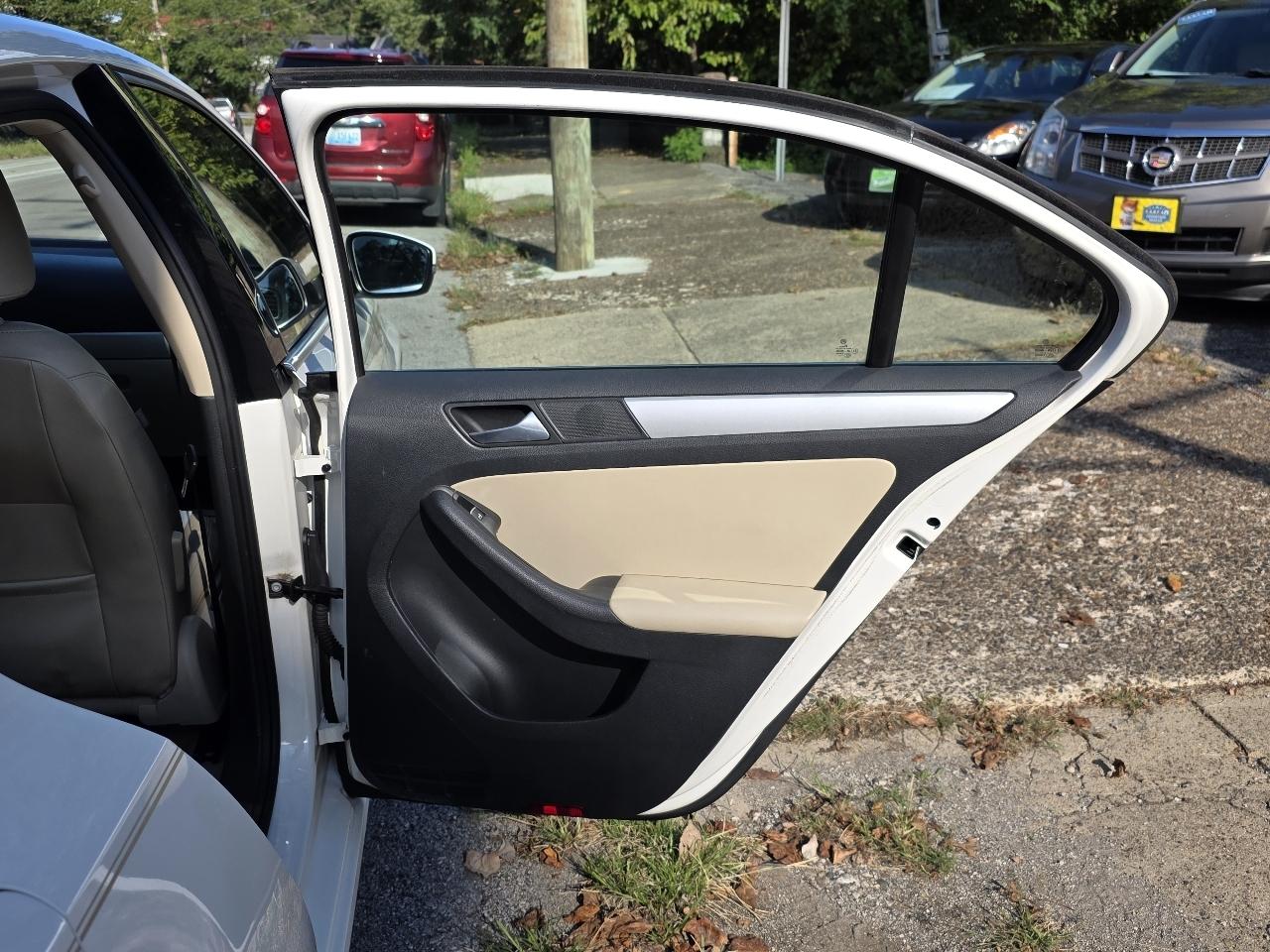 Volkswagen Jetta SE 2013