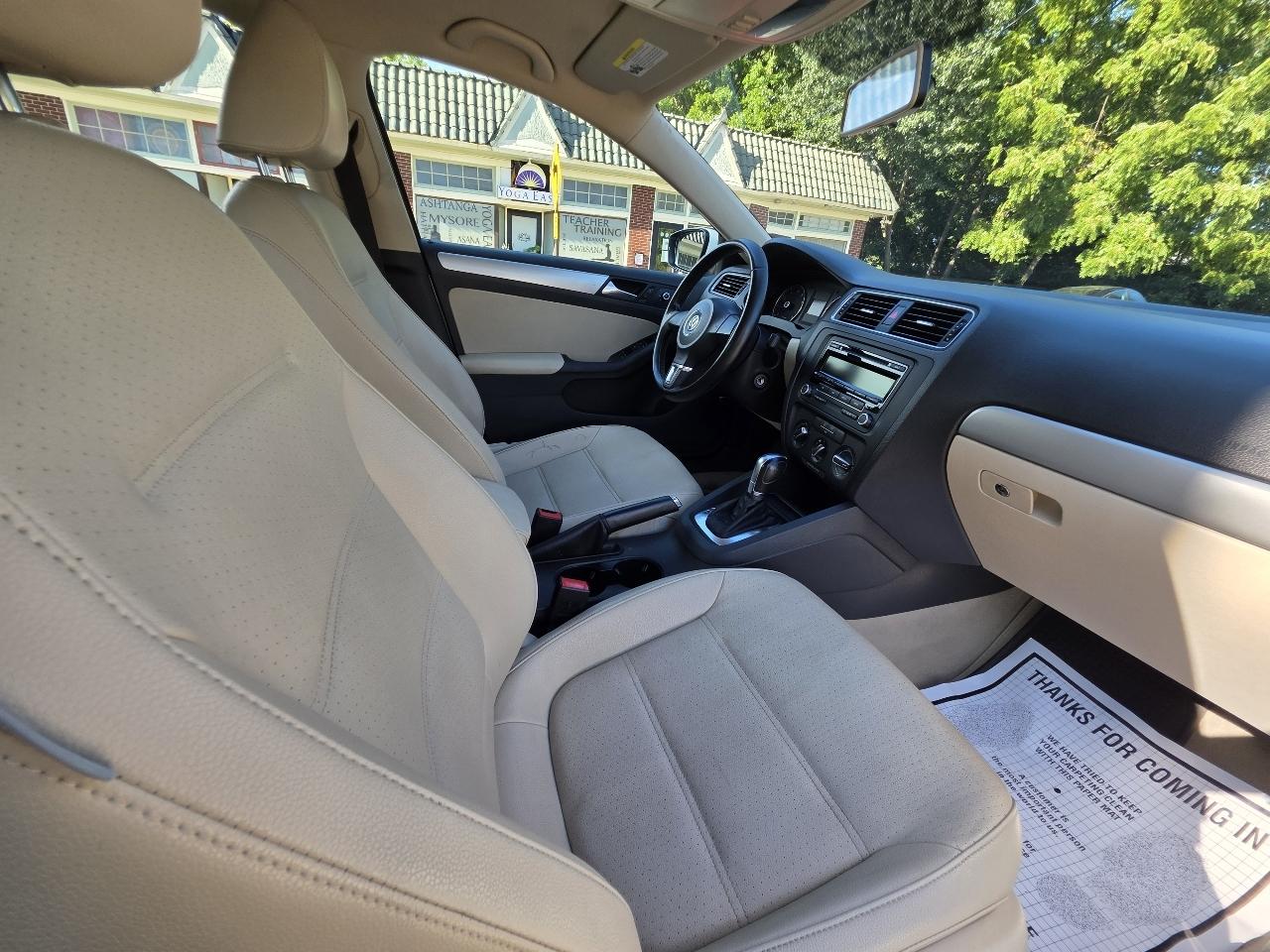 Volkswagen Jetta SE 2013