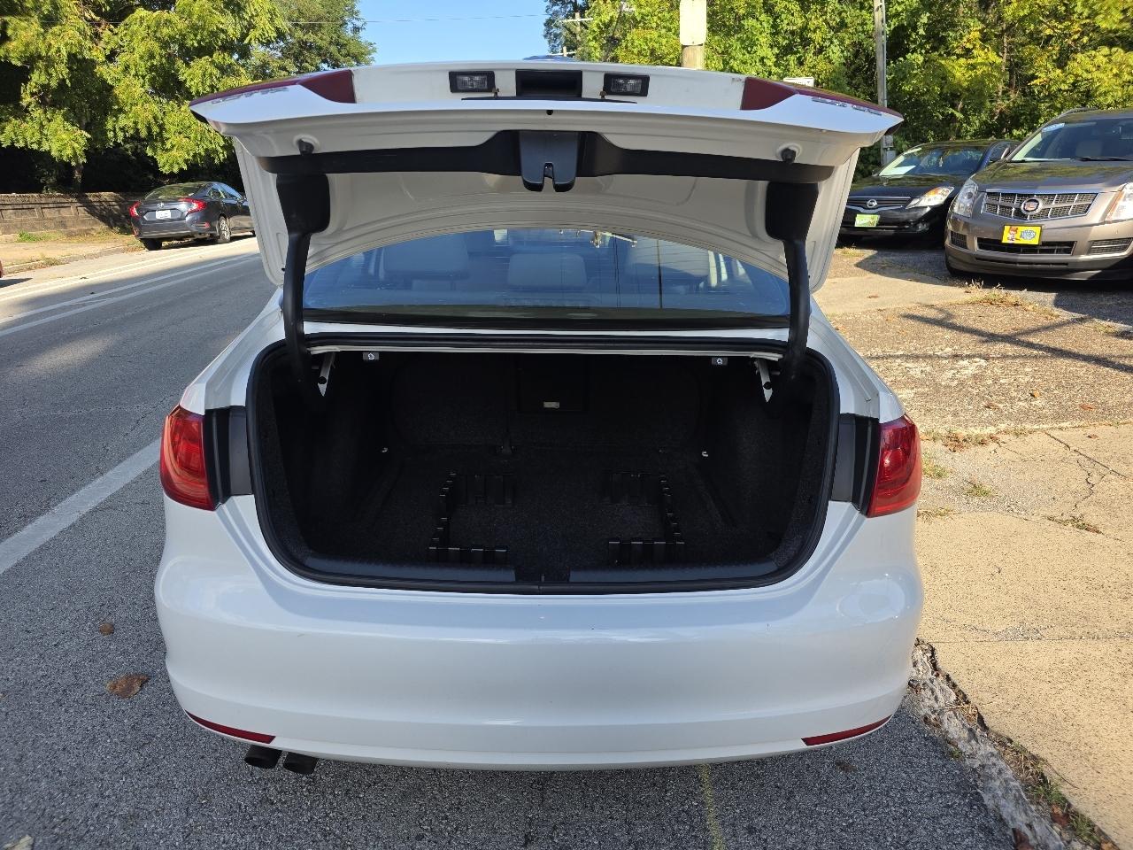 Volkswagen Jetta SE 2013