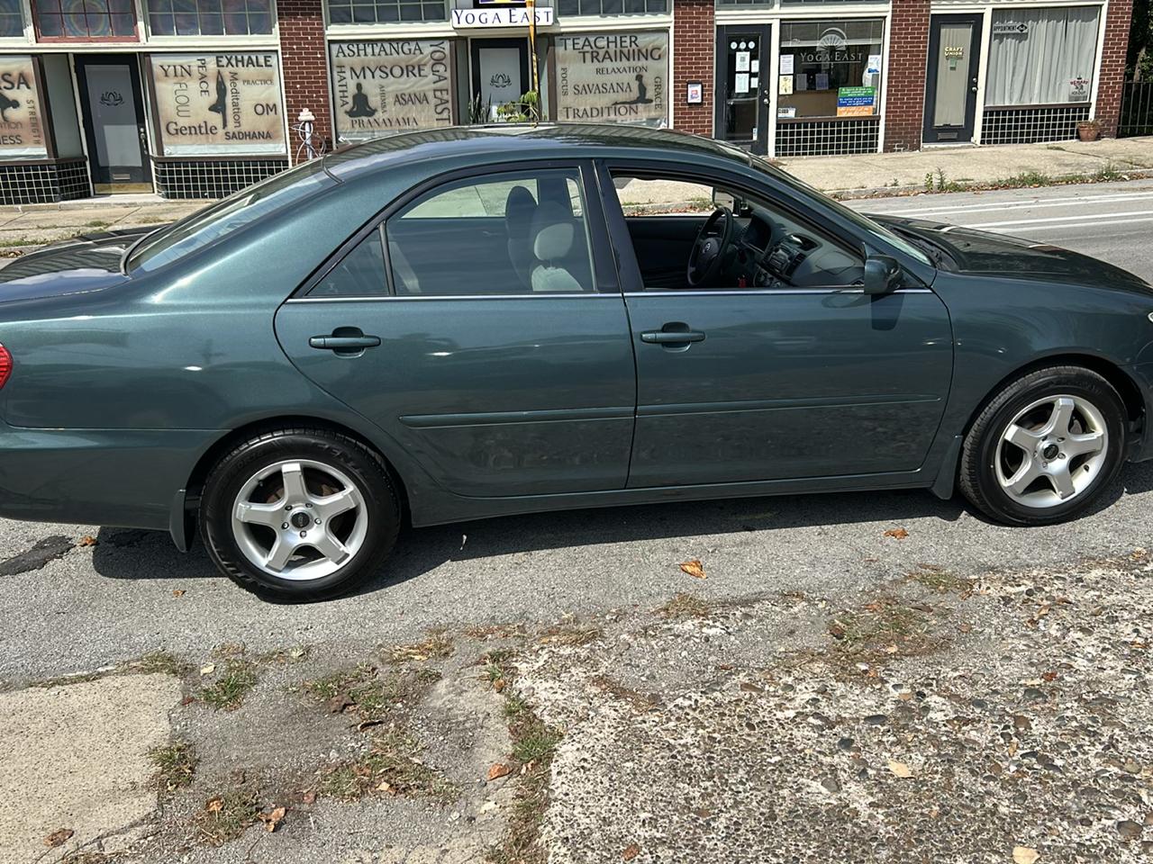 Toyota Camry LE 2006