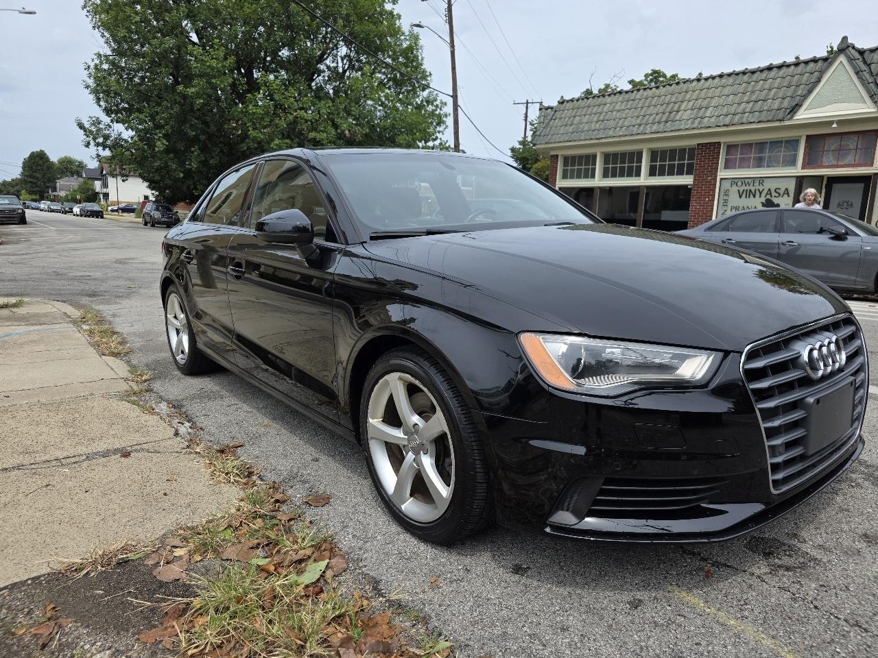 Audi A3 1.8T Premium FWD S tronic 2016
