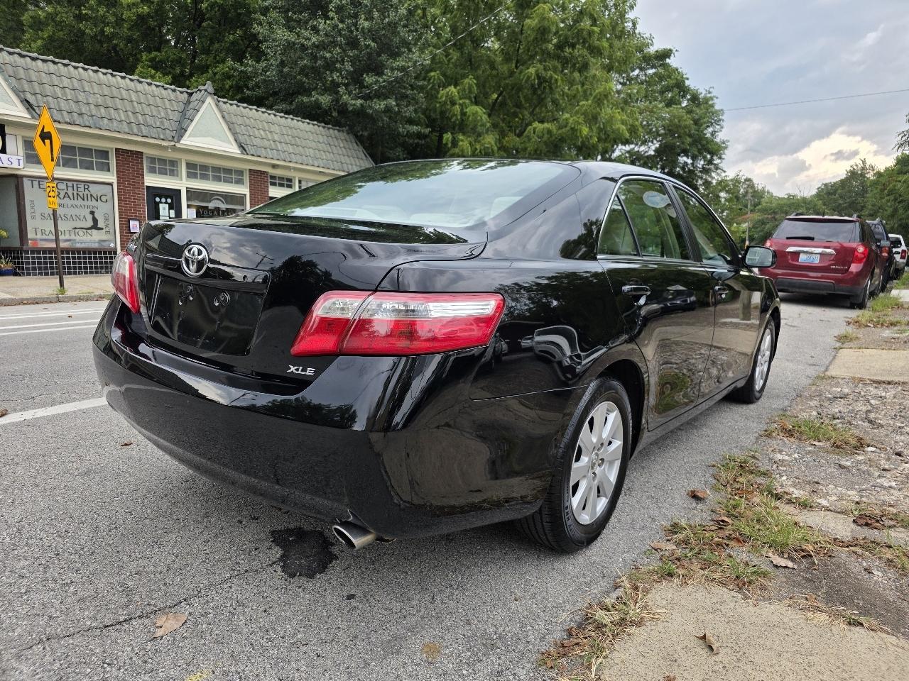 Toyota Camry XLE 4D Sedan 2007