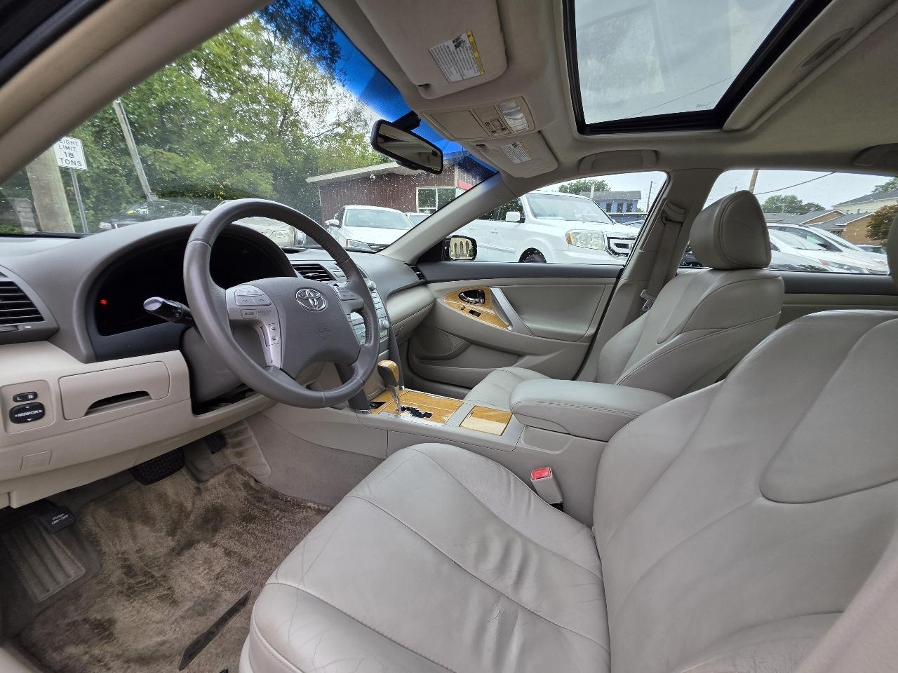 Toyota Camry XLE 4D Sedan 2007