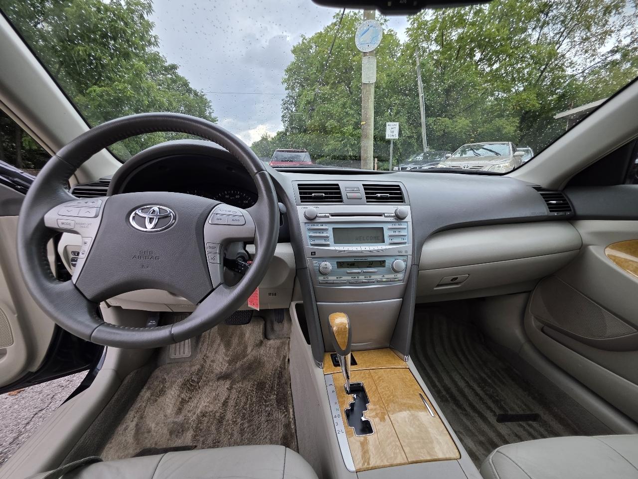 Toyota Camry XLE 4D Sedan 2007
