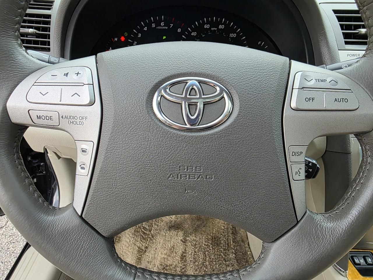 Toyota Camry XLE 4D Sedan 2007