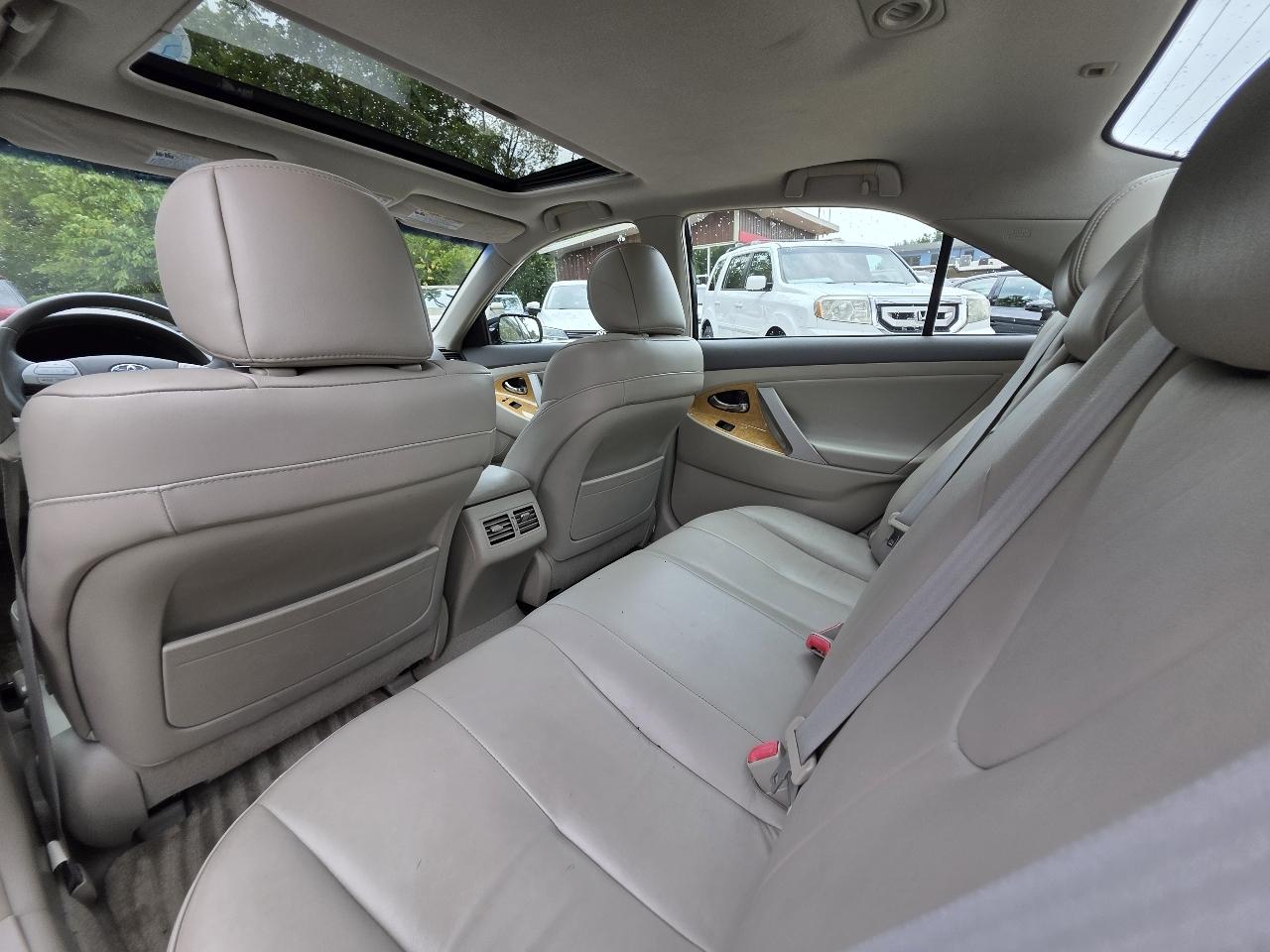 Toyota Camry XLE 4D Sedan 2007
