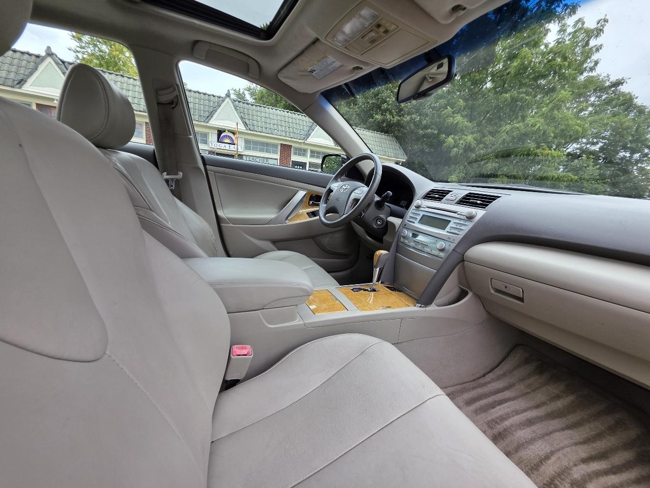 Toyota Camry XLE 4D Sedan 2007