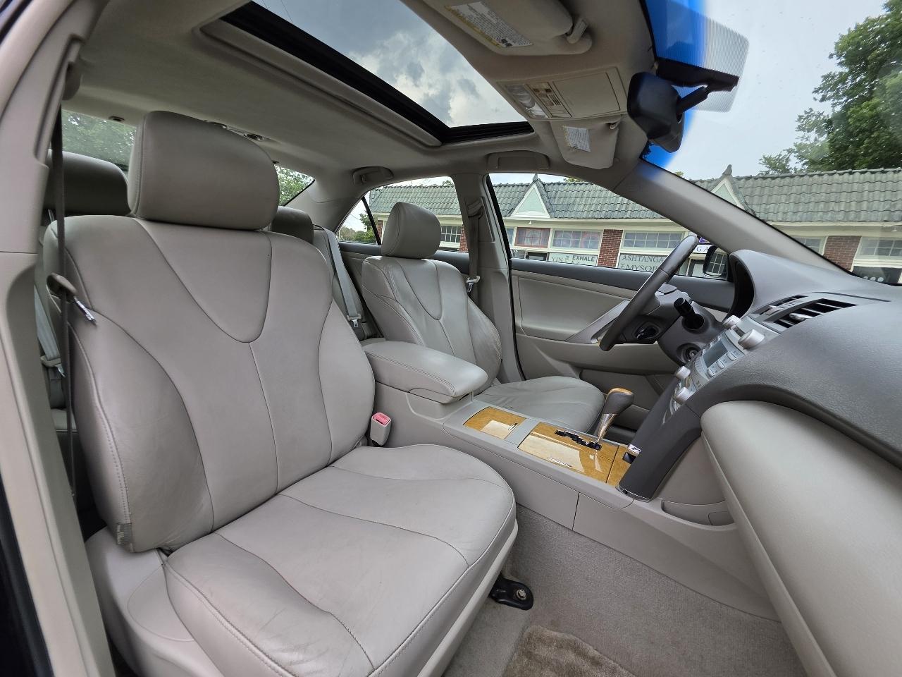 Toyota Camry XLE 4D Sedan 2007
