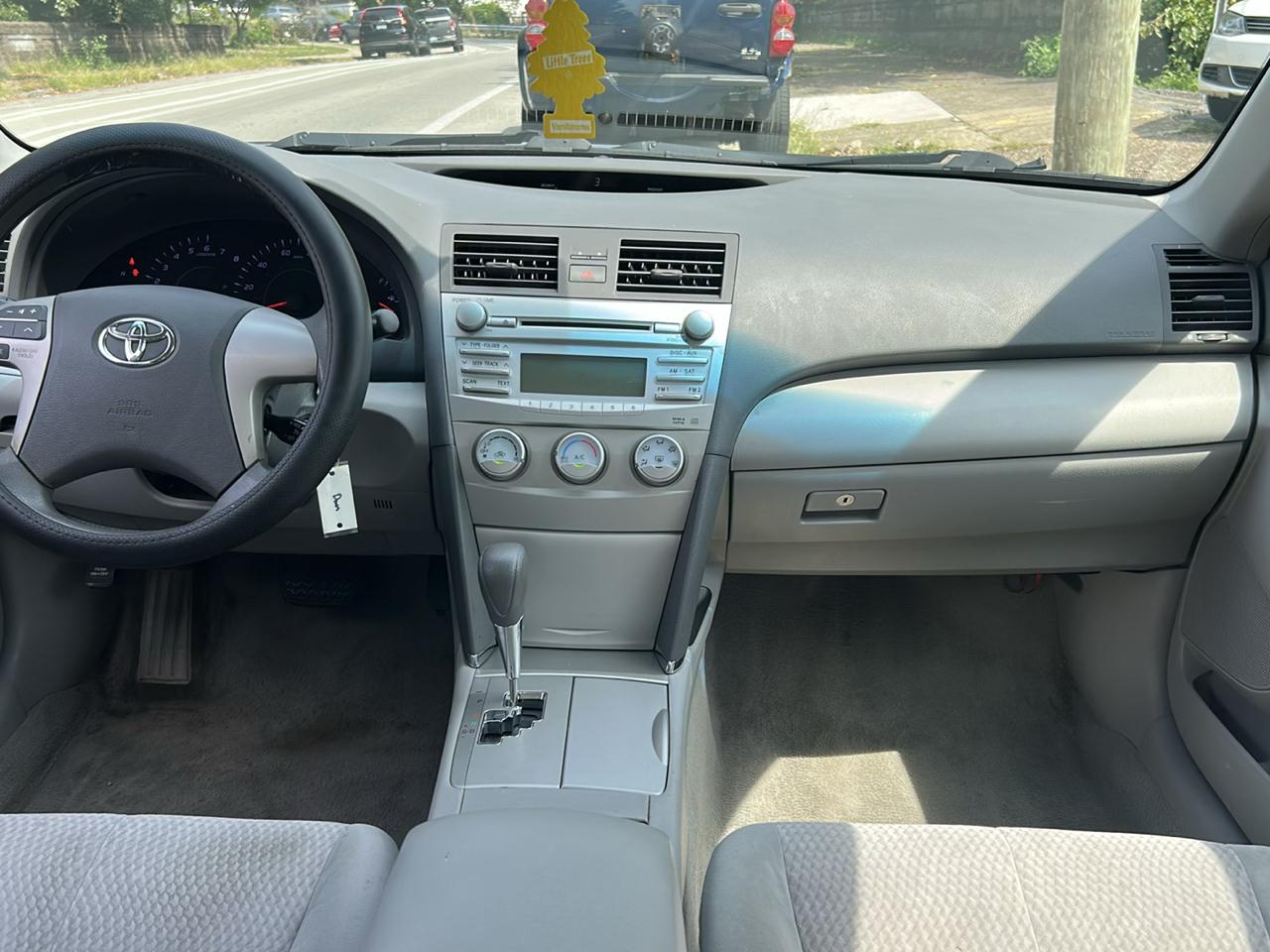 Toyota Camry Base 6-Spd AT 2011