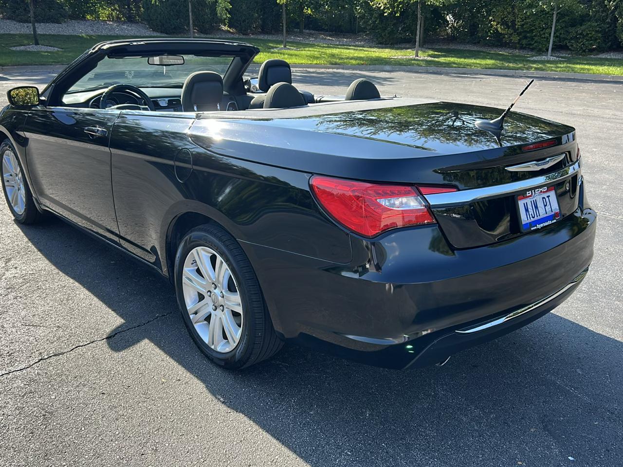 Chrysler 200 Touring Convertible 2012