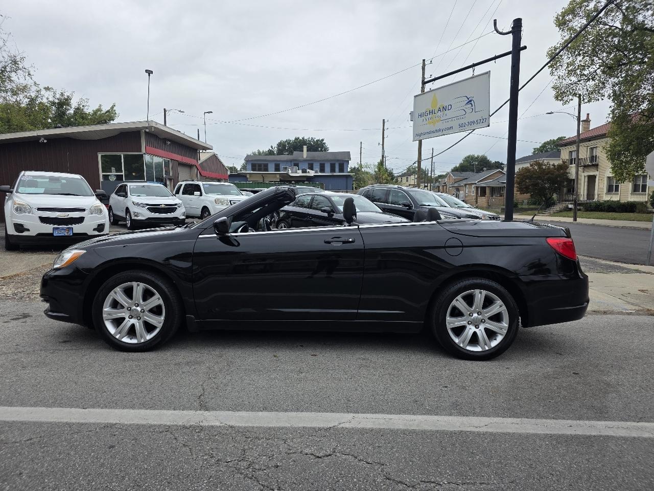 Chrysler 200 photo 3