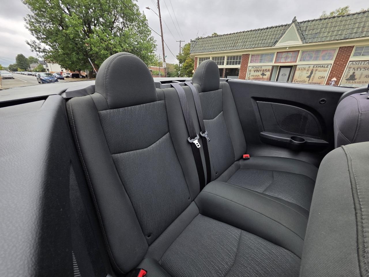 Chrysler 200 photo 33