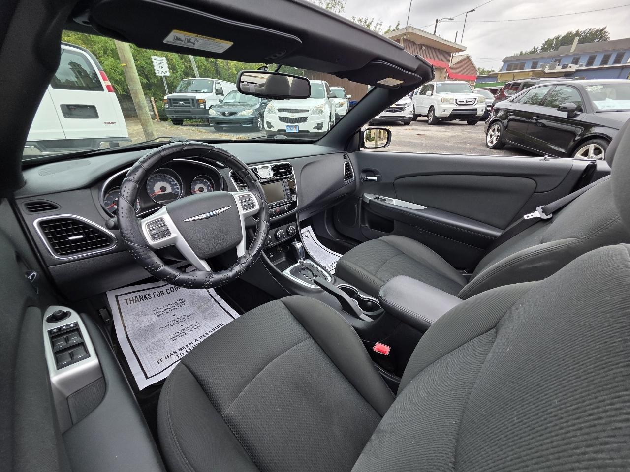 Chrysler 200 photo 20