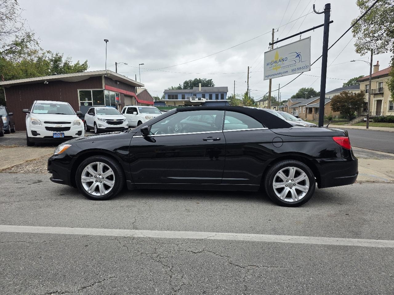 Chrysler 200 photo 4