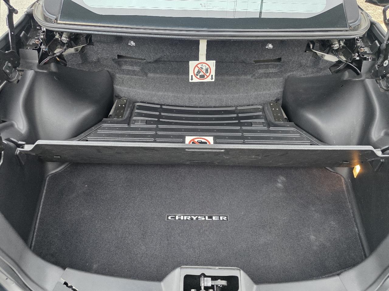 Chrysler 200 photo 38