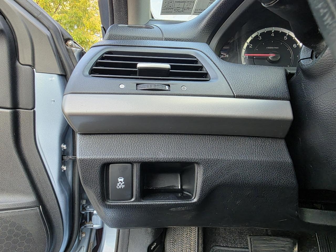 Honda Accord LX-P Sedan AT 2011