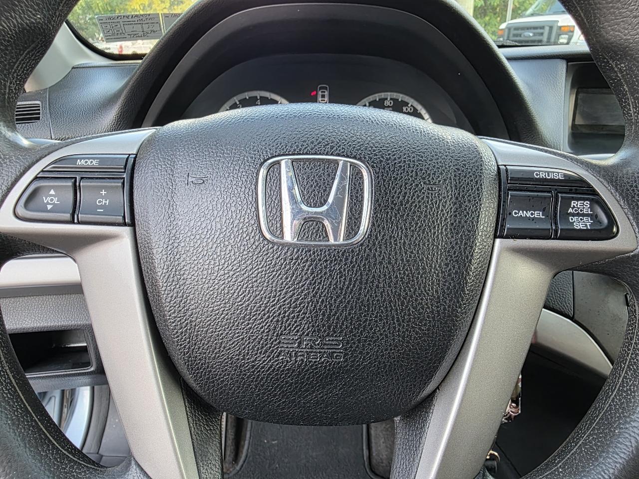 Honda Accord LX-P Sedan AT 2011