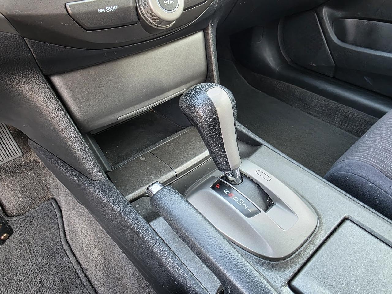 Honda Accord LX-P Sedan AT 2011