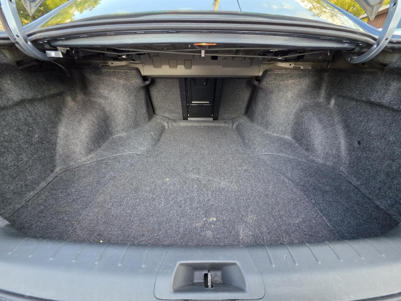 Honda Accord LX-P Sedan AT 2011