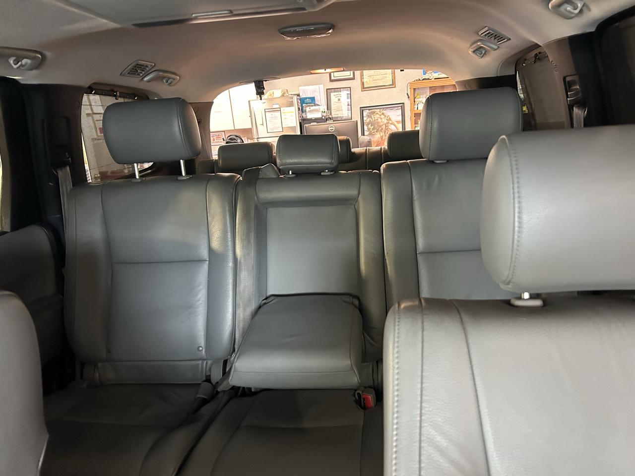 Toyota Sequoia Limited 4WD 2008