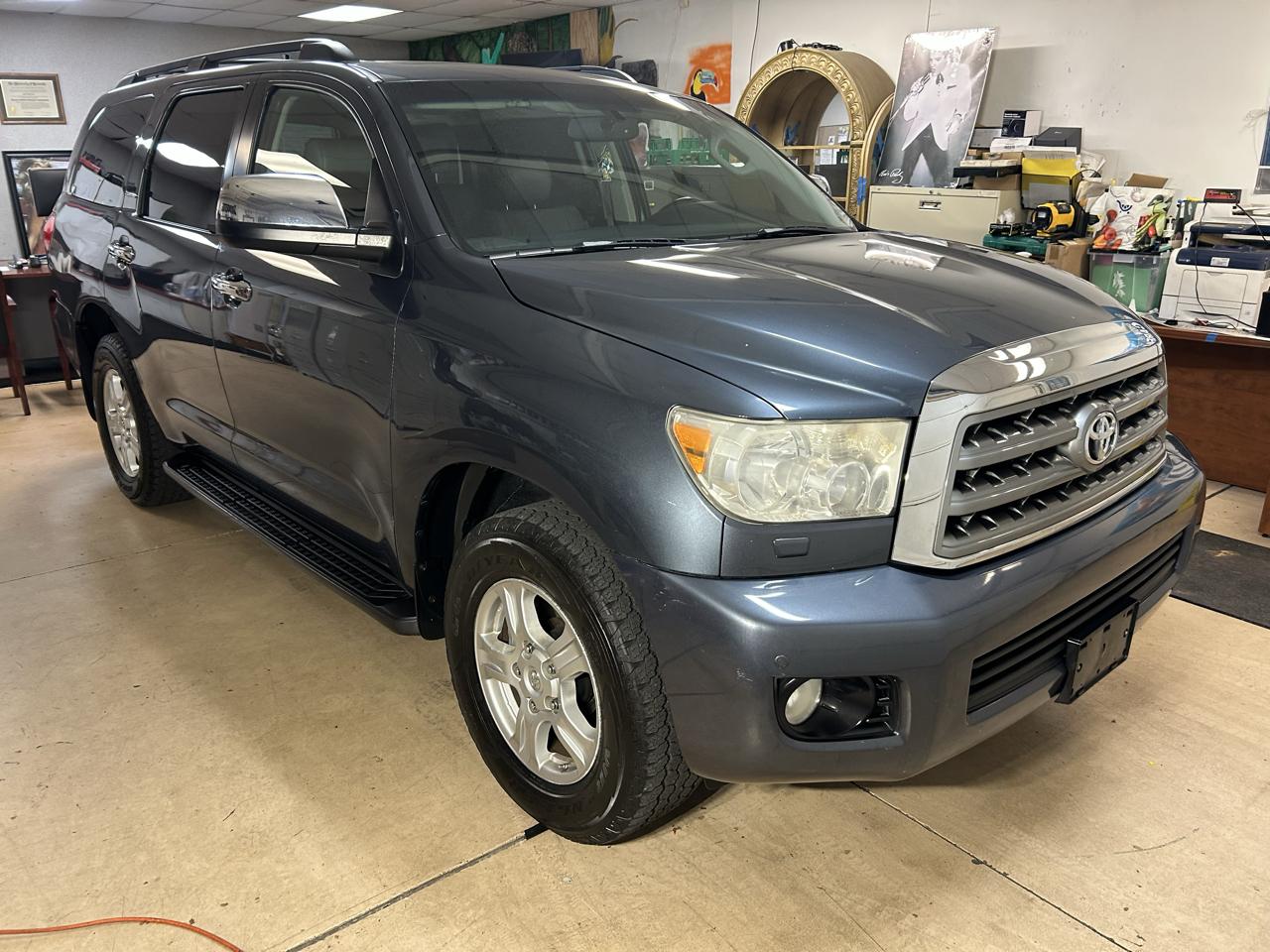 Toyota Sequoia Limited 4WD 2008
