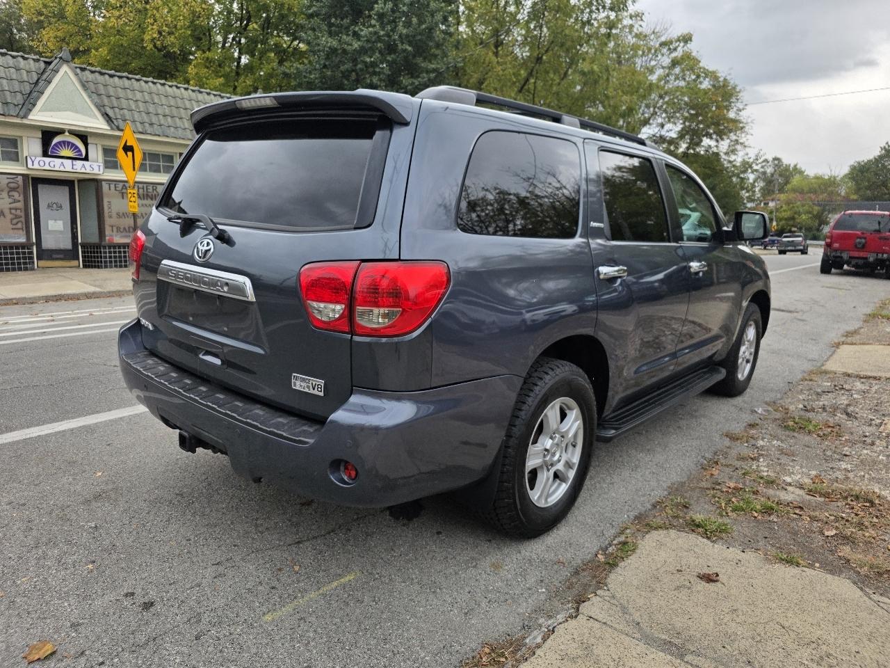 Toyota Sequoia Limited 4WD 2008