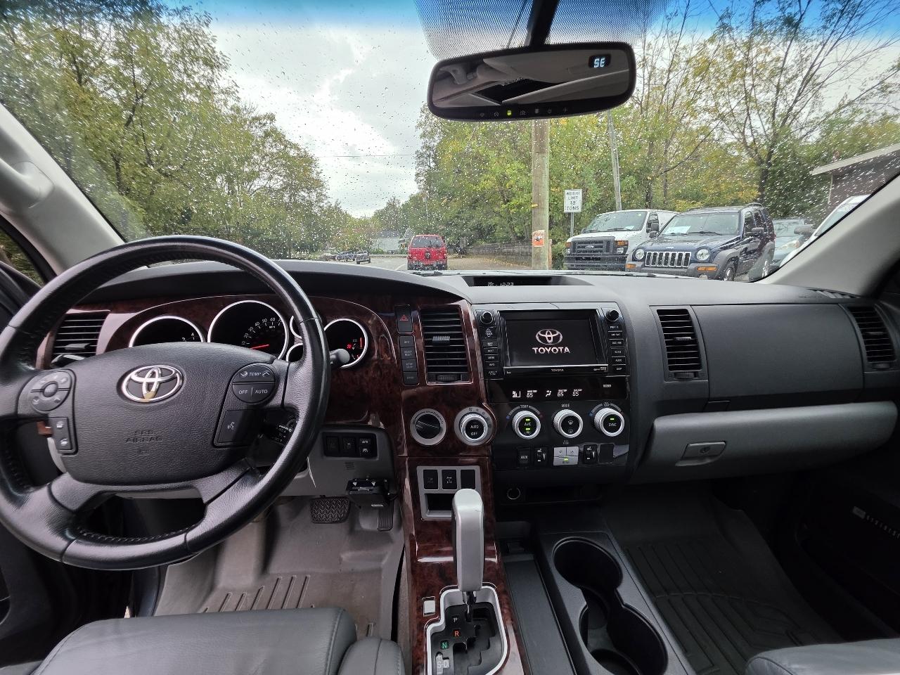 Toyota Sequoia Limited 4WD 2008