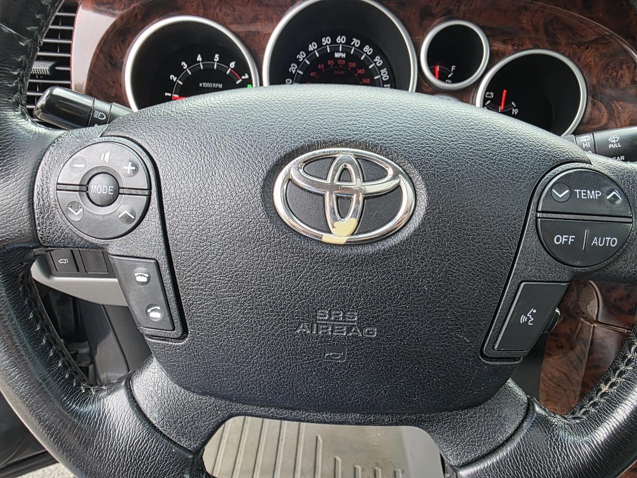 Toyota Sequoia Limited 4WD 2008