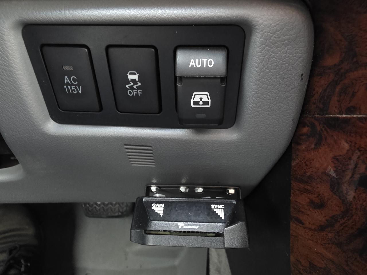 Toyota Sequoia Limited 4WD 2008