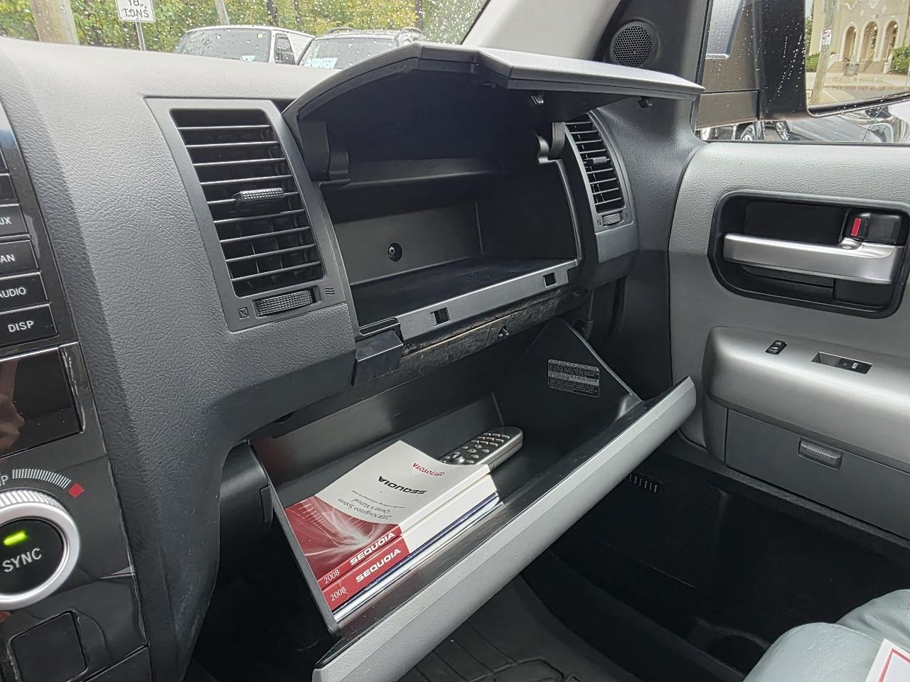 Toyota Sequoia Limited 4WD 2008